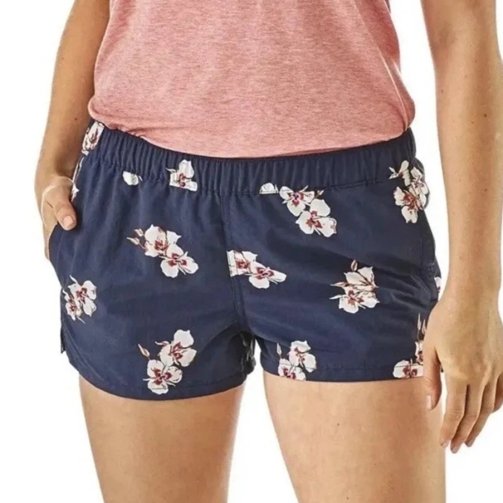 Patagonia Barley Baggies Mariposa Lilly
Floral Shorts Blue Size M
